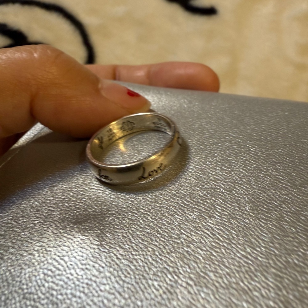 Gucci Silver Band Rings with Engraved Designs - Picture 7 of 14